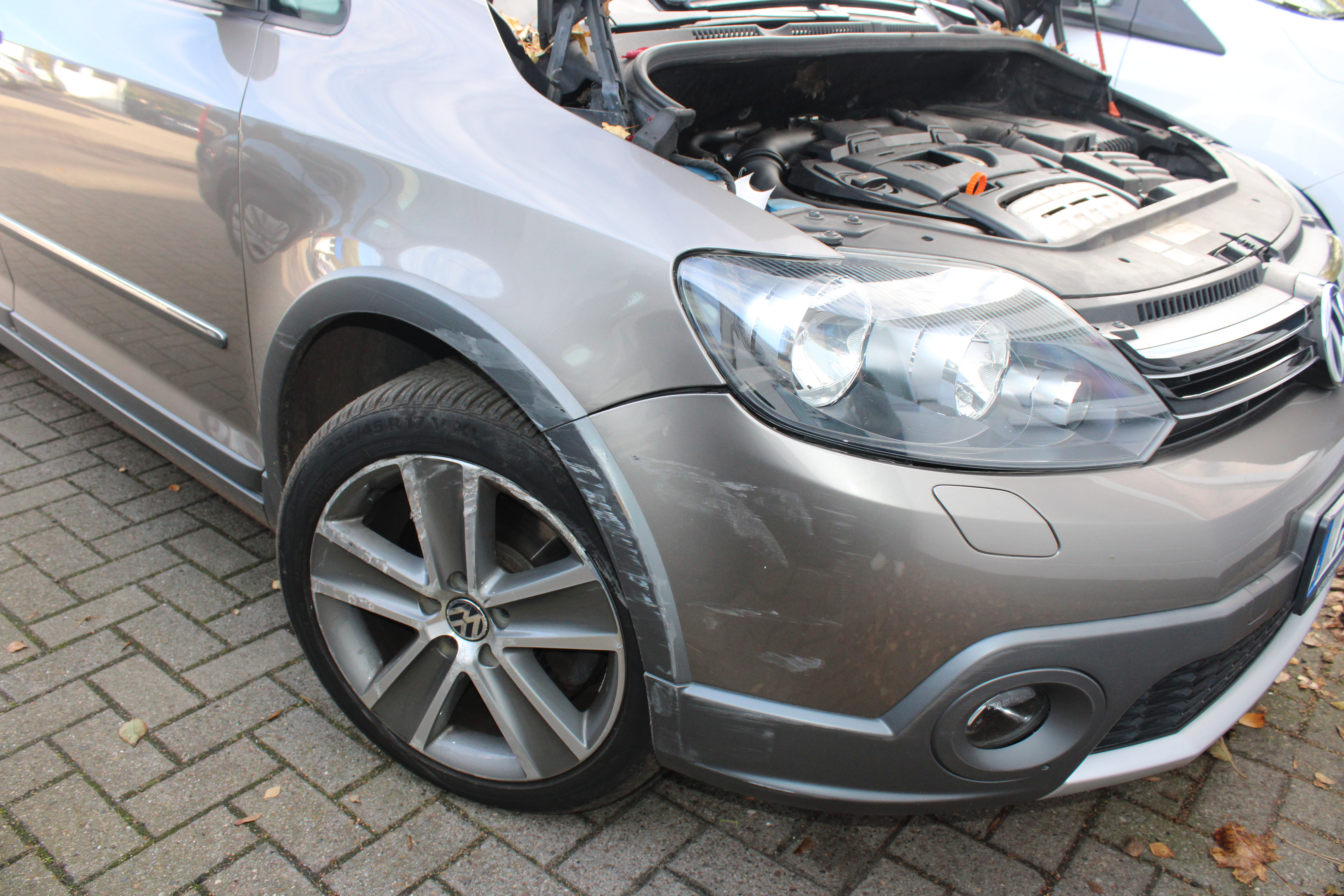 Professionelle Fahrzeugschadensbegutachtung